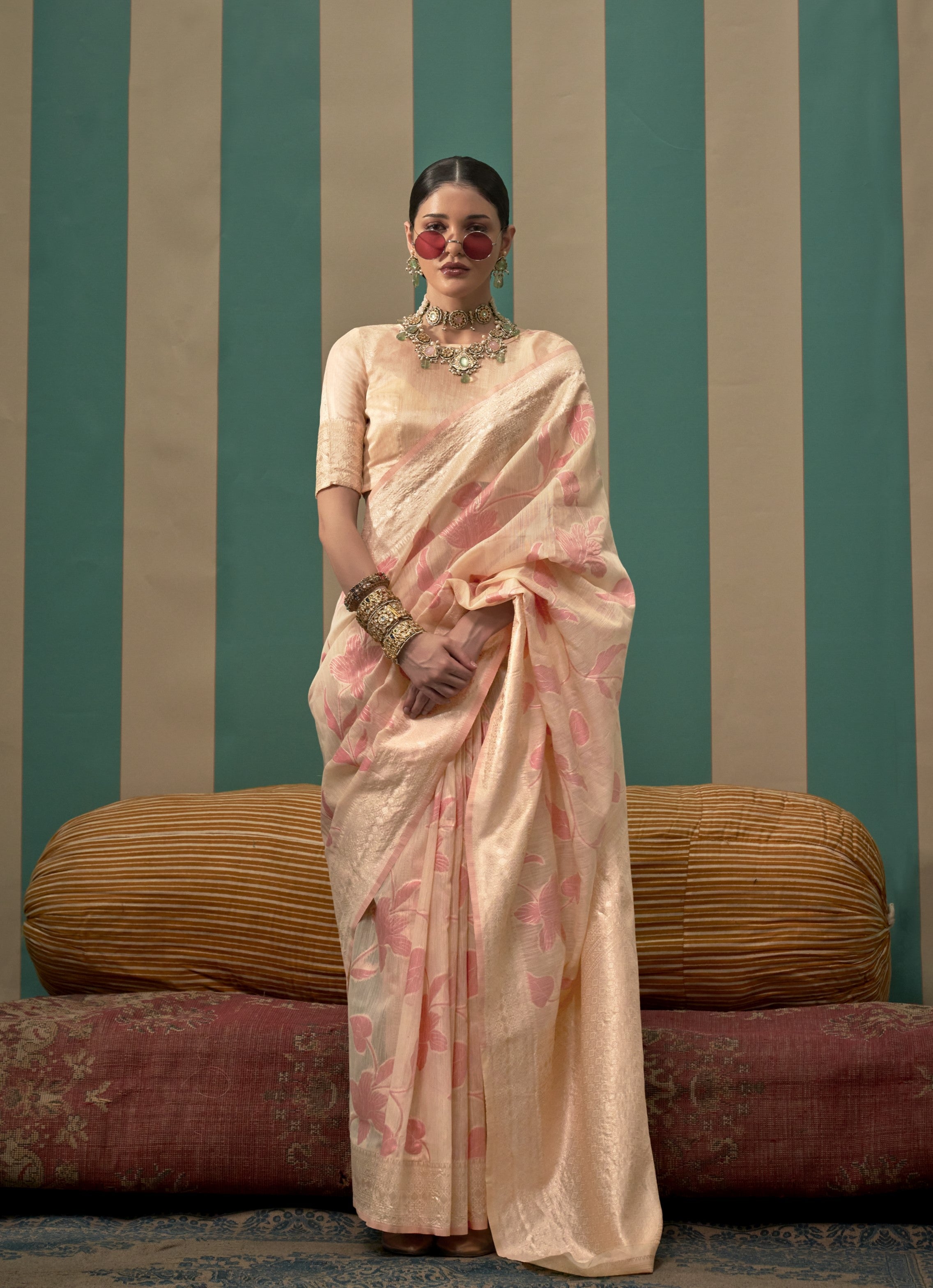 Peach Handloom Weaving Linen Saree With Blouse