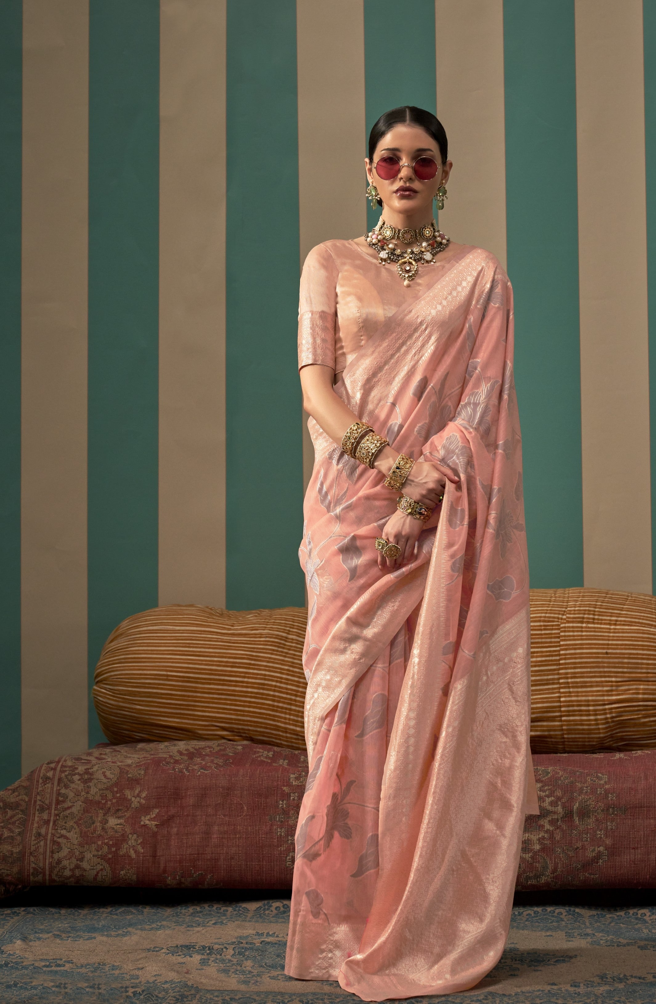 Light Pink Handloom Weaving Linen Saree With Blouse