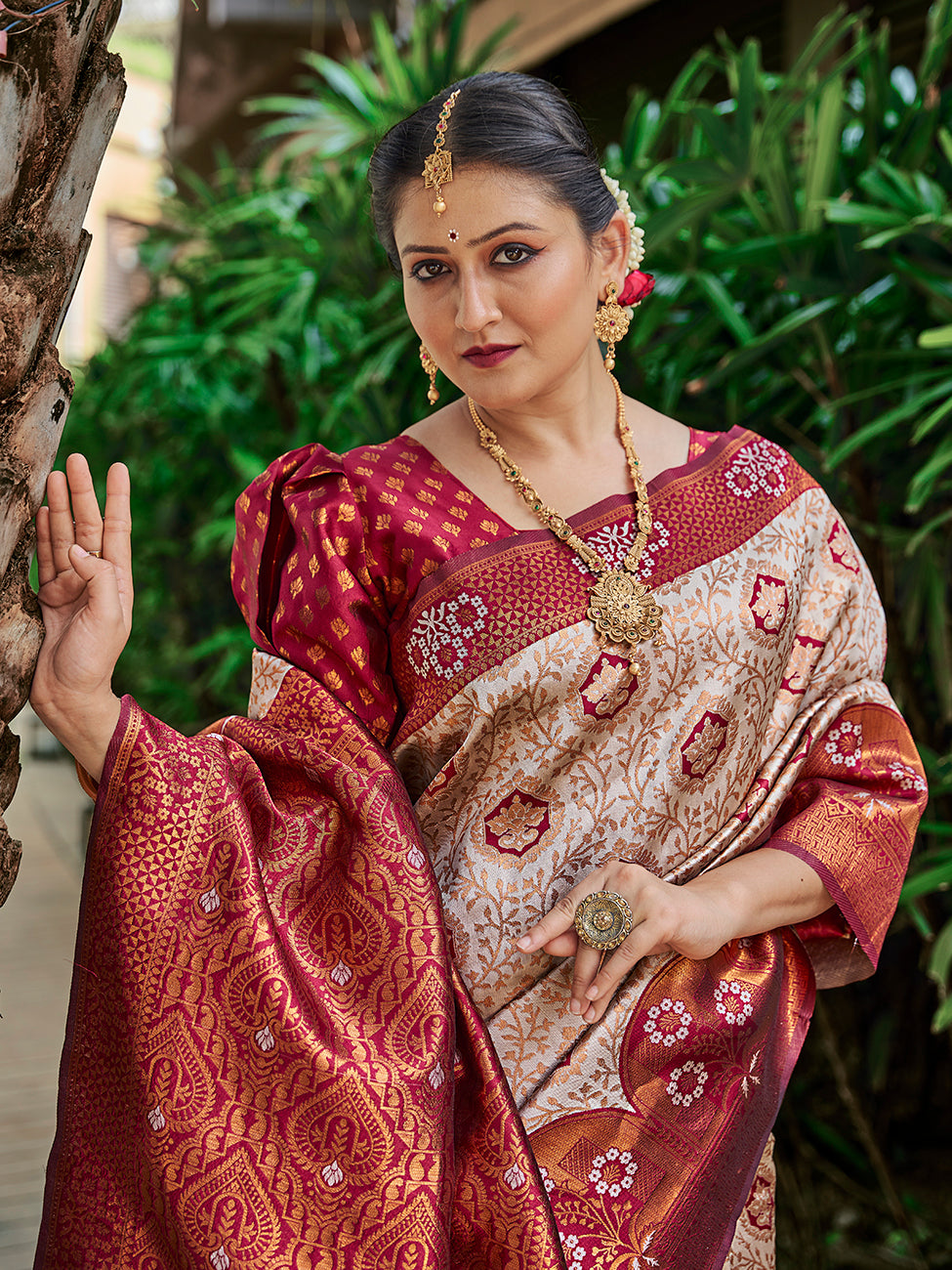 White & Maroon Zari Woven Wedding Banarasi Silk Saree