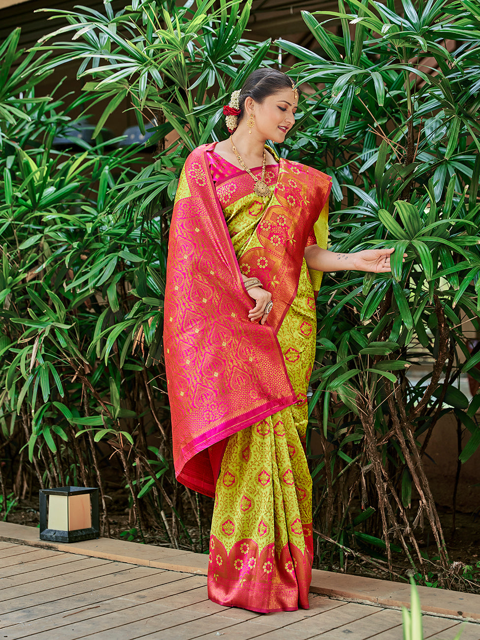 Lemon Green & Pink Zari Woven Wedding Banarasi Silk Saree