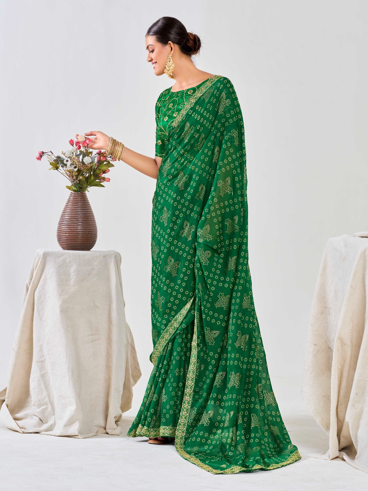 Green Chiffon Georgette Foil Printed Saree With Embroidered Blouse