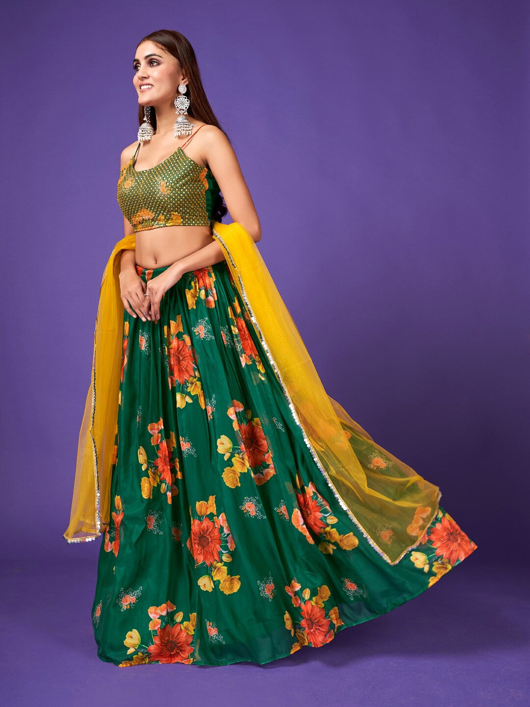 Graceful Green Lehenga & Blouse With Plain Yellow Dupatta .